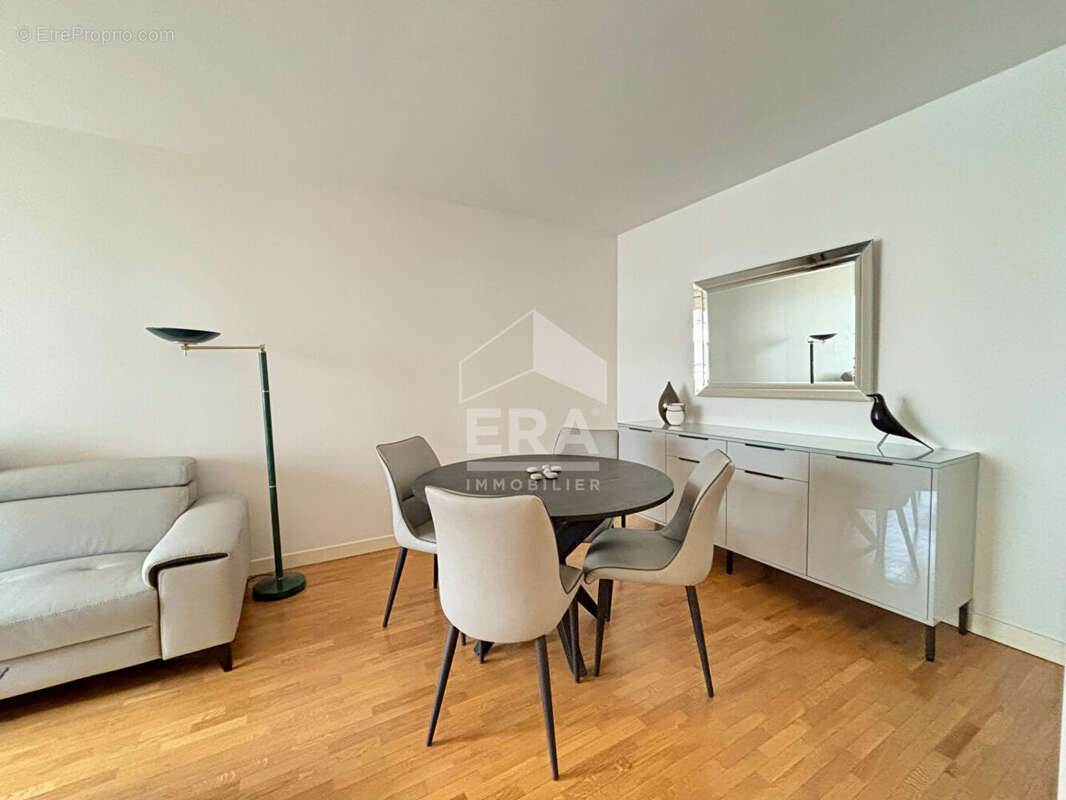 Appartement à LEVALLOIS-PERRET
