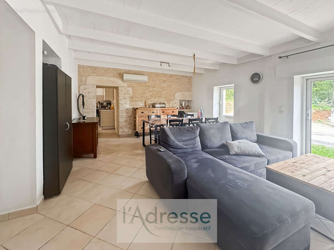 Maison à PUY-L&#039;EVEQUE