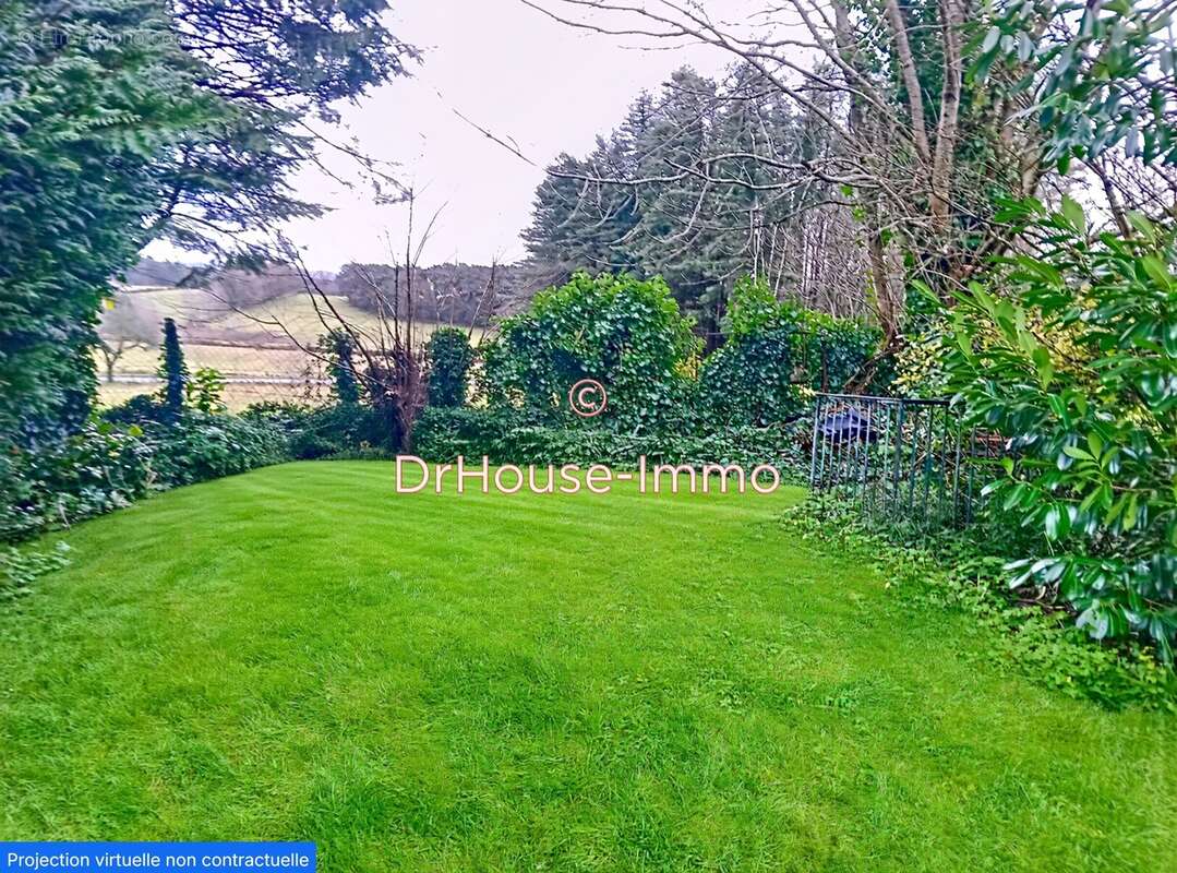 Maison à LA CHAPELLE-SAINT-GERAUD