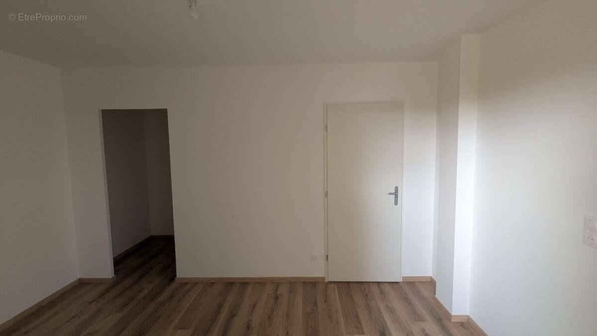 Appartement à CHENOVE