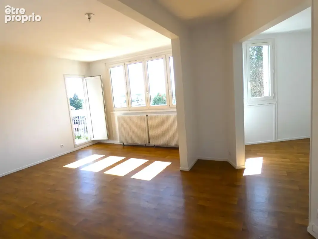 Appartement traversant de 108 m2, vue dégagée - photo 2