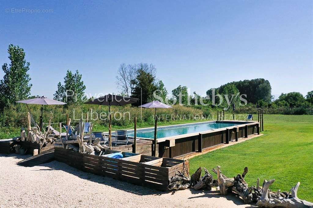 Maison à PERNES-LES-FONTAINES