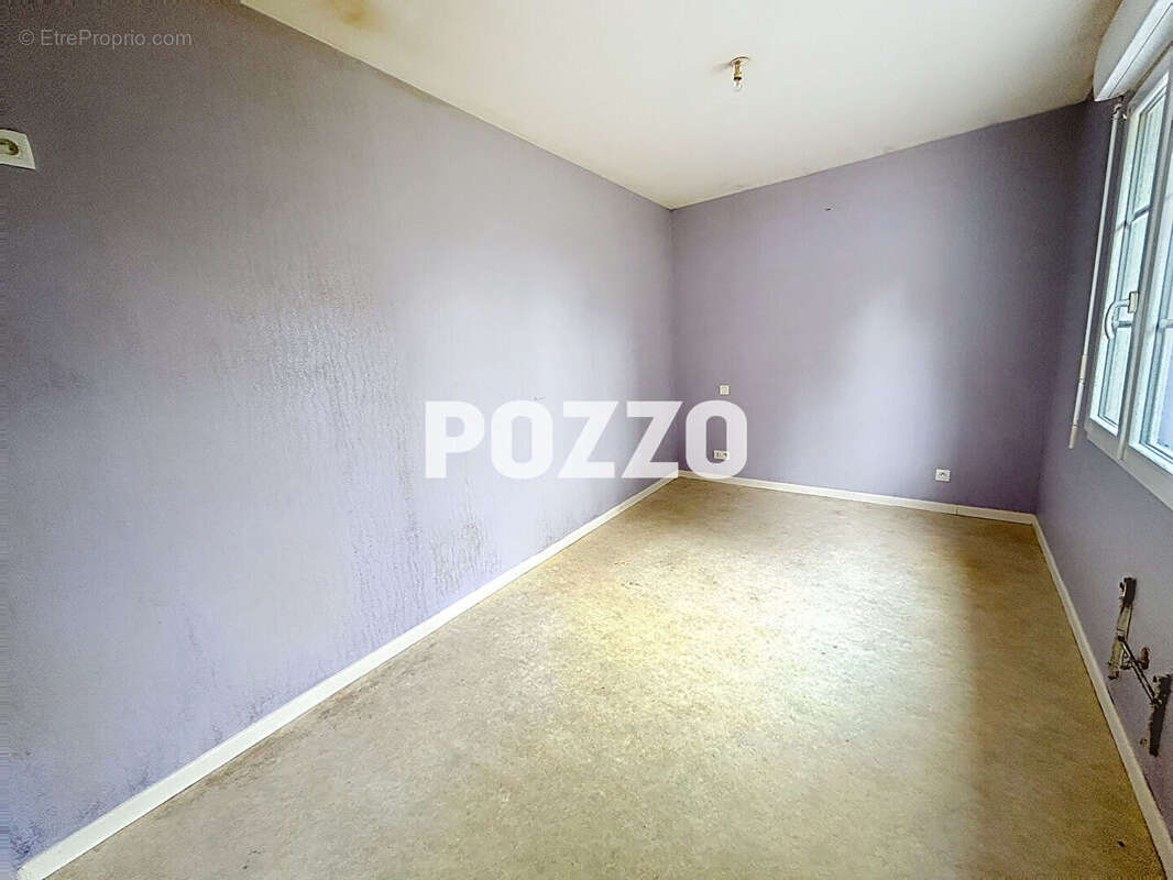 Maison à DONVILLE-LES-BAINS