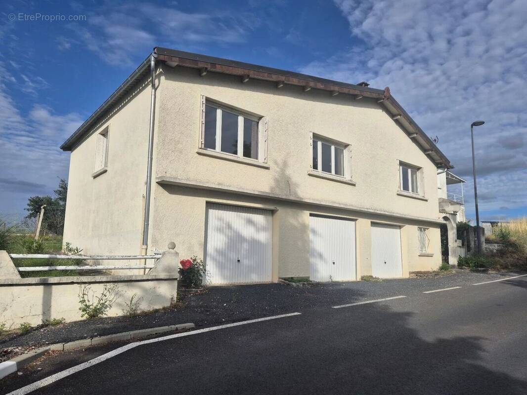 Maison à COSNAC