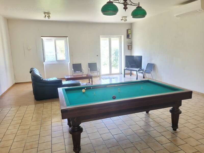 Maison à CUSSAC-FORT-MEDOC