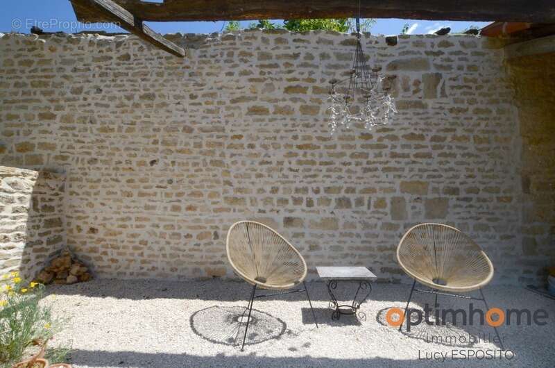 Maison à NANTEUIL-EN-VALLEE