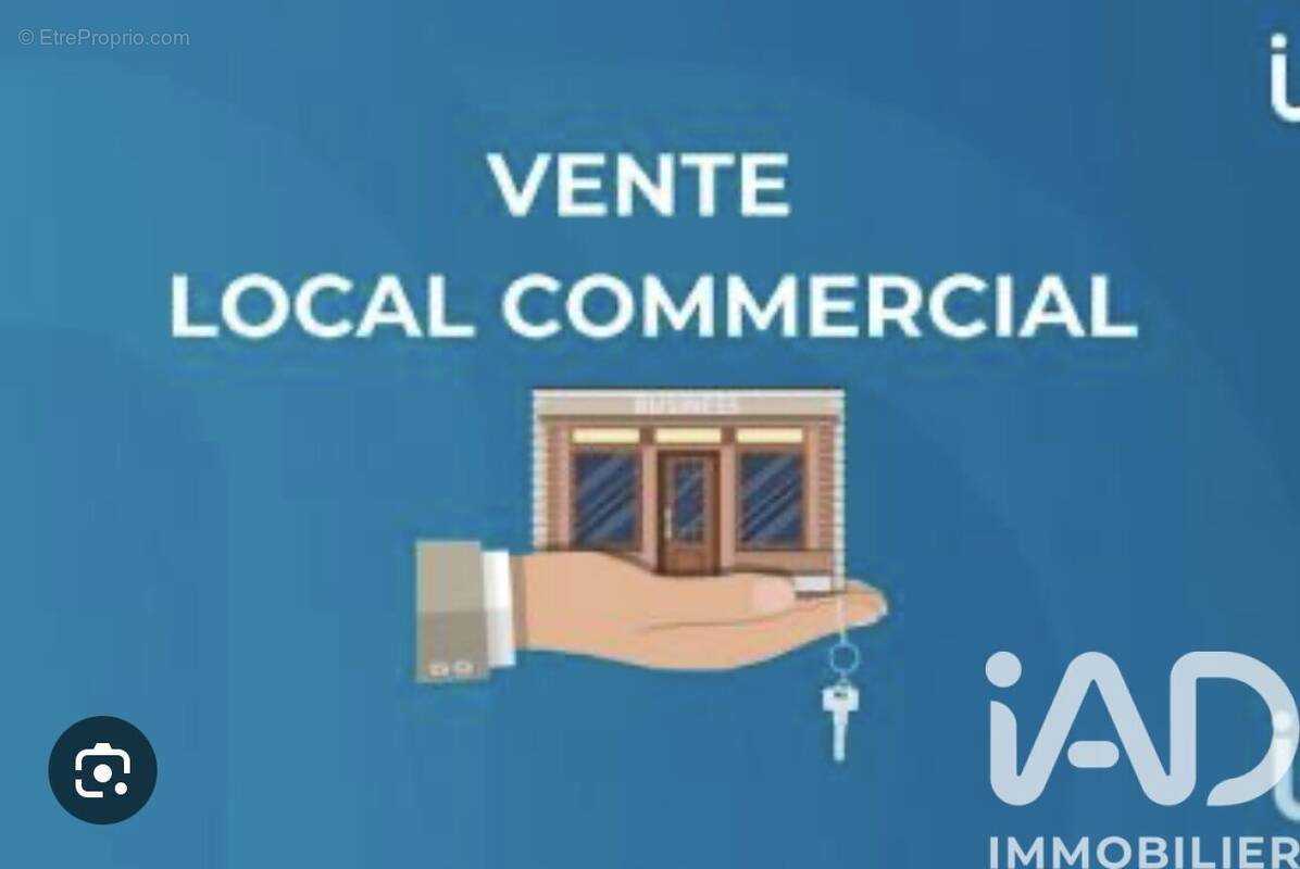 Photo 1 - Parking à SAINT-SORNIN