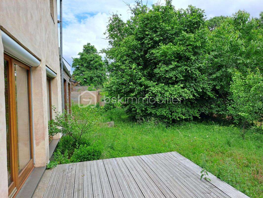 Maison à LE MESNIL-ESNARD