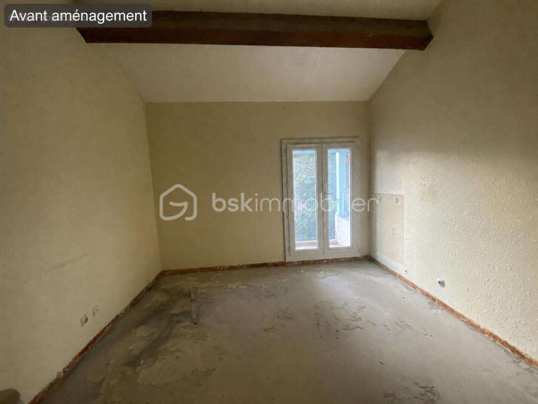 SAINT-CHRISTOL (84390) -  Créez votre T3 sur mesure ! Plateau sous forme d'appartement à rénover de 71 m² env. situé au 3ème éta - photo 9