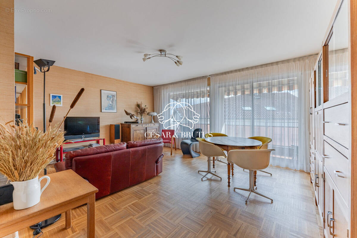 Appartement à LYON-6E