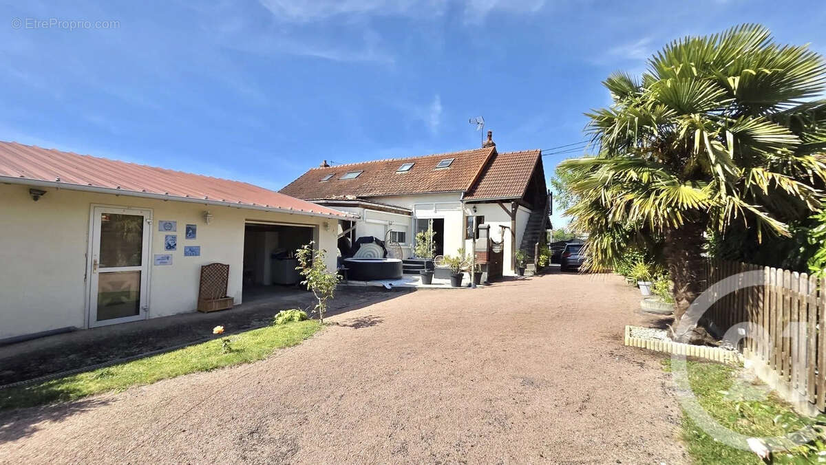 Maison à BOURBON-LANCY