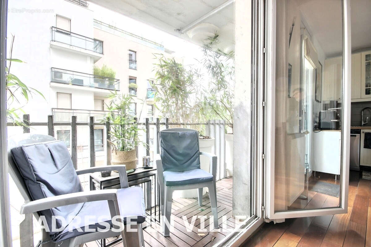 Appartement à PARIS-17E