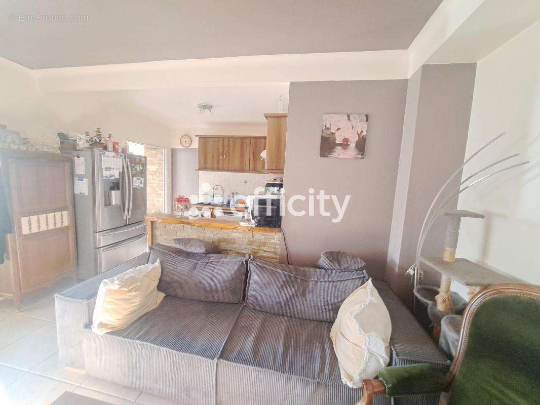 Maison à VILLELAURE