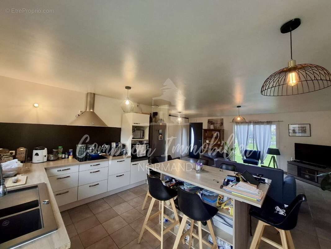 Maison à VARENGEVILLE-SUR-MER