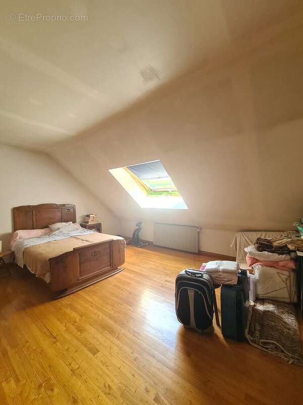 Maison 140 m² à Lavigny  - photo 9