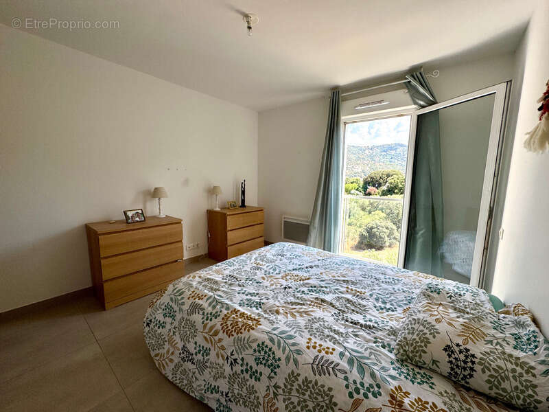 Appartement T3 lumineux avec terrasse, vue dégagée et parking – L’Île-Rousse (20) - photo 7