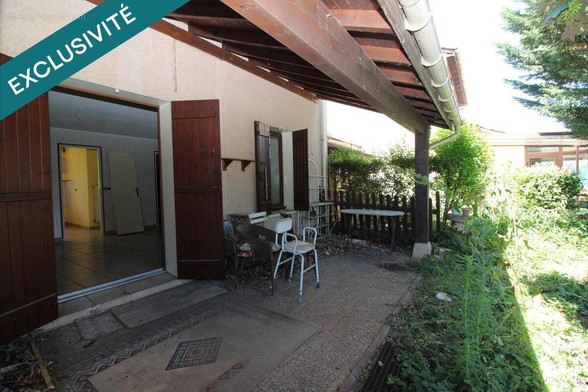 Photo 1 - Maison à PIERRE-BENITE