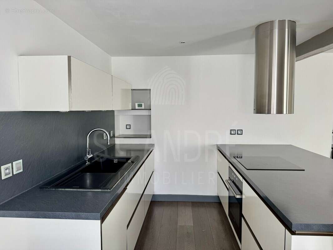 Maison à SAINT-ETIENNE-DE-SAINT-GEOIRS