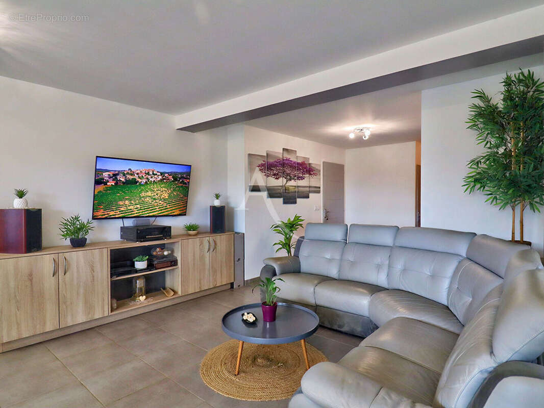 Appartement à PIERREVERT