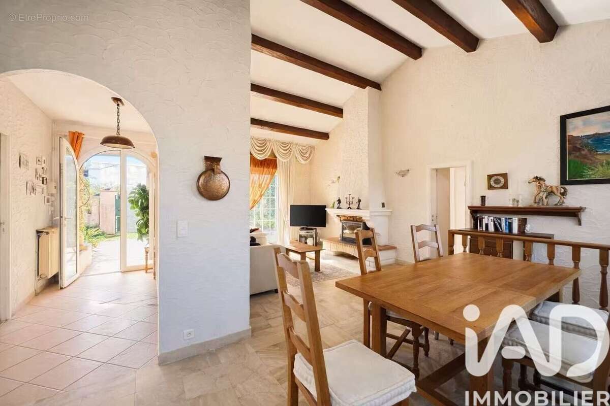 Maison 104 m² à Frejus  - photo 4