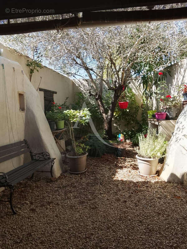 Maison à SAINT-URCISSE