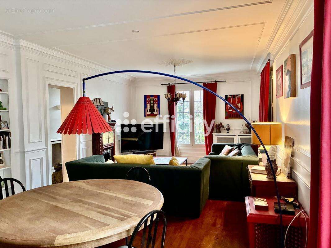 Maison à MARLY-LA-VILLE