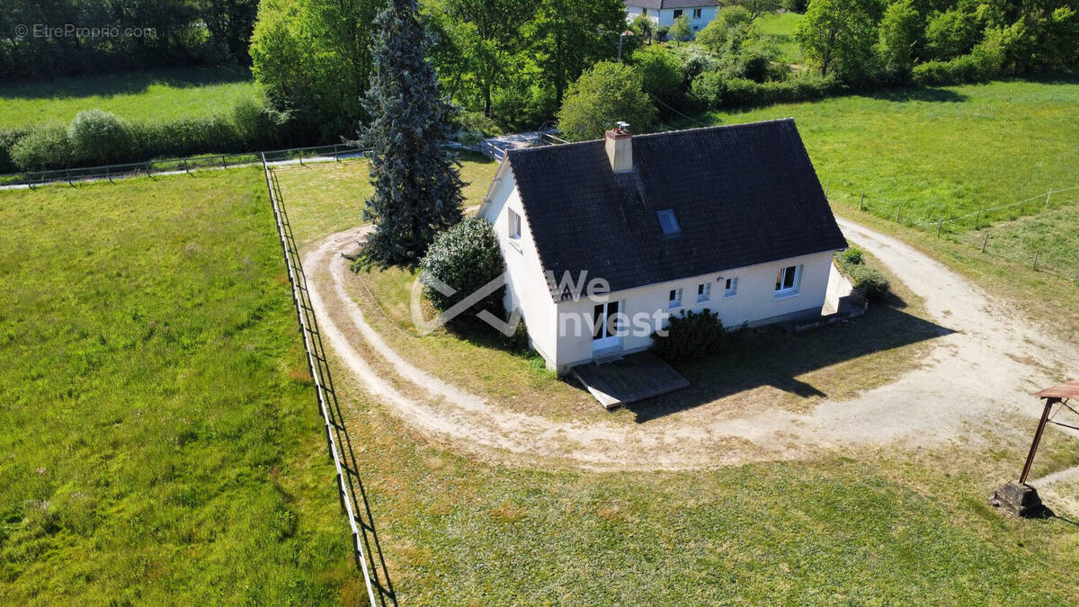 Maison à SAVIGNE-L'EVEQUE
