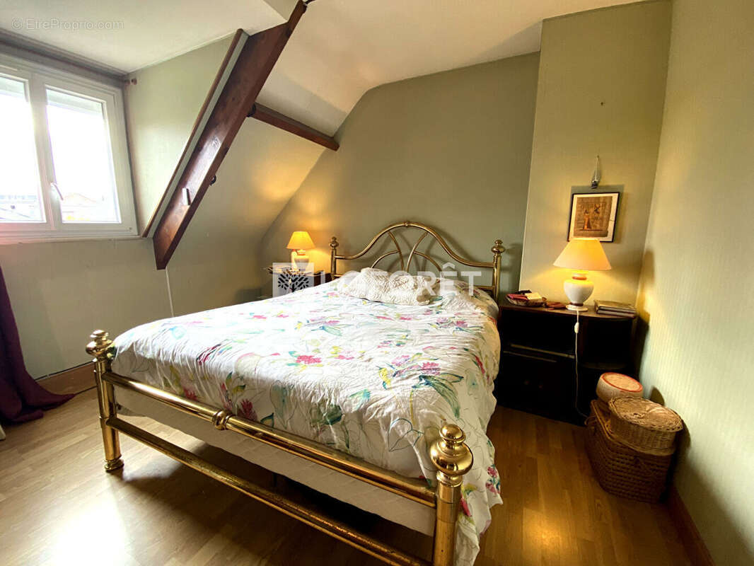 Maison à VIRY-CHATILLON