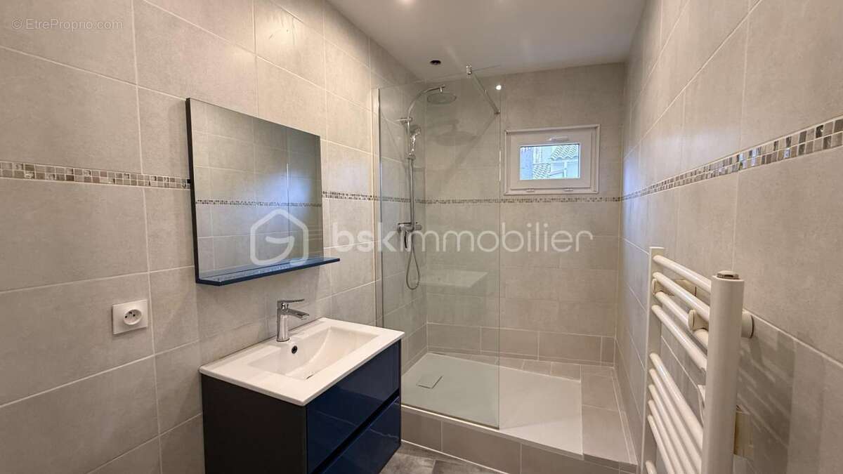 Appartement à THEZAN-LES-BEZIERS
