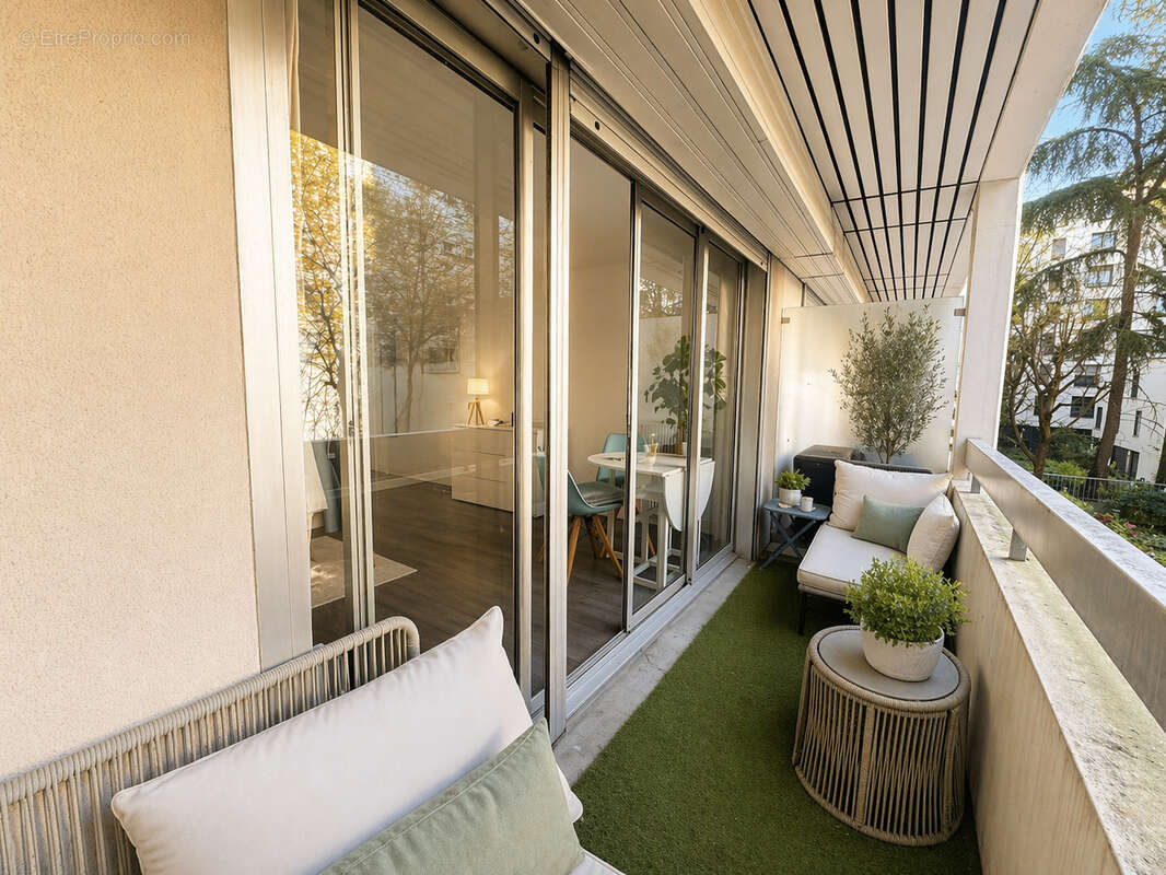 Appartement à PARIS-15E