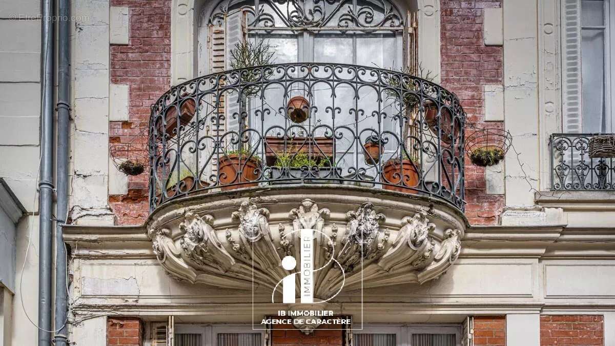 Maison à FONTAINEBLEAU