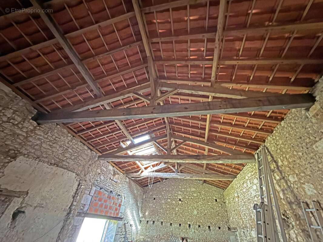 Maison à SAINT-PRIVAT-DES-PRES