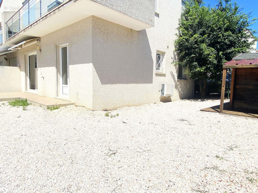 Appartement à VILLENEUVE-DE-LA-RAHO