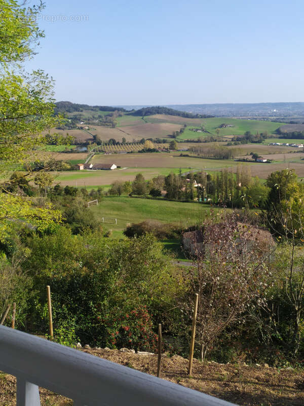 Maison à MONCLAR