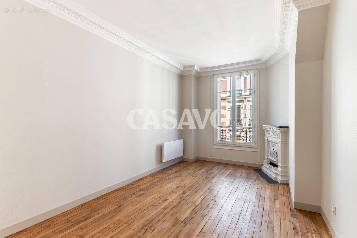 Appartement à PARIS-14E