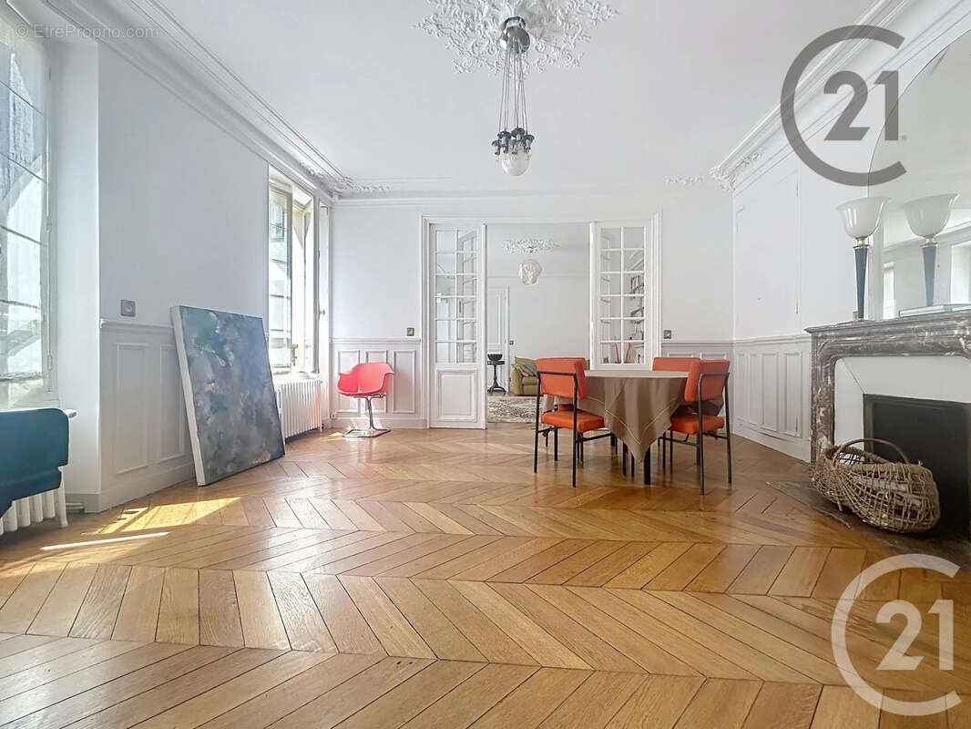 Appartement à FONTAINEBLEAU