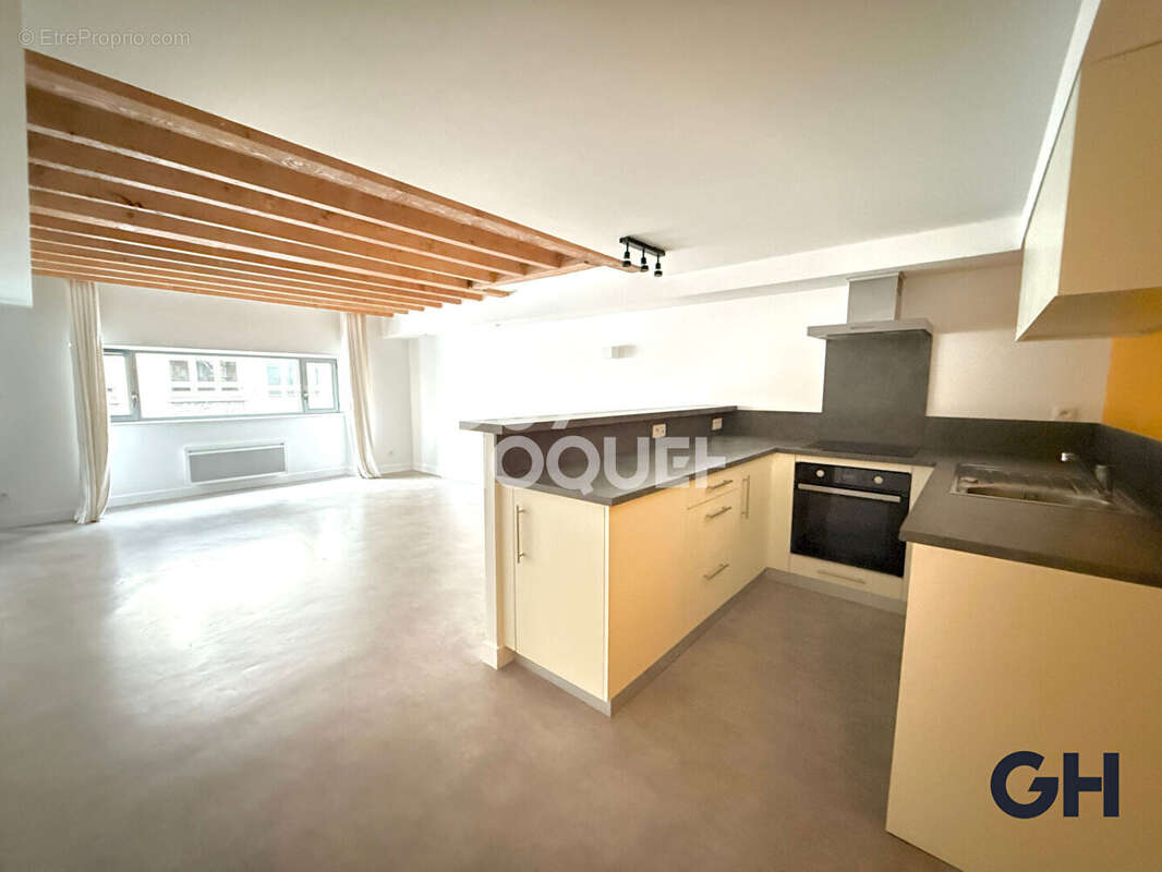 Appartement à LYON-6E