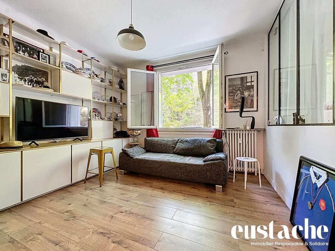 Appartement à PARIS-19E
