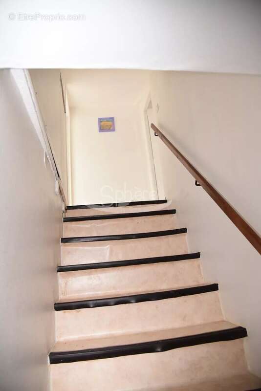 Maison à CONILHAC-DE-LA-MONTAGNE