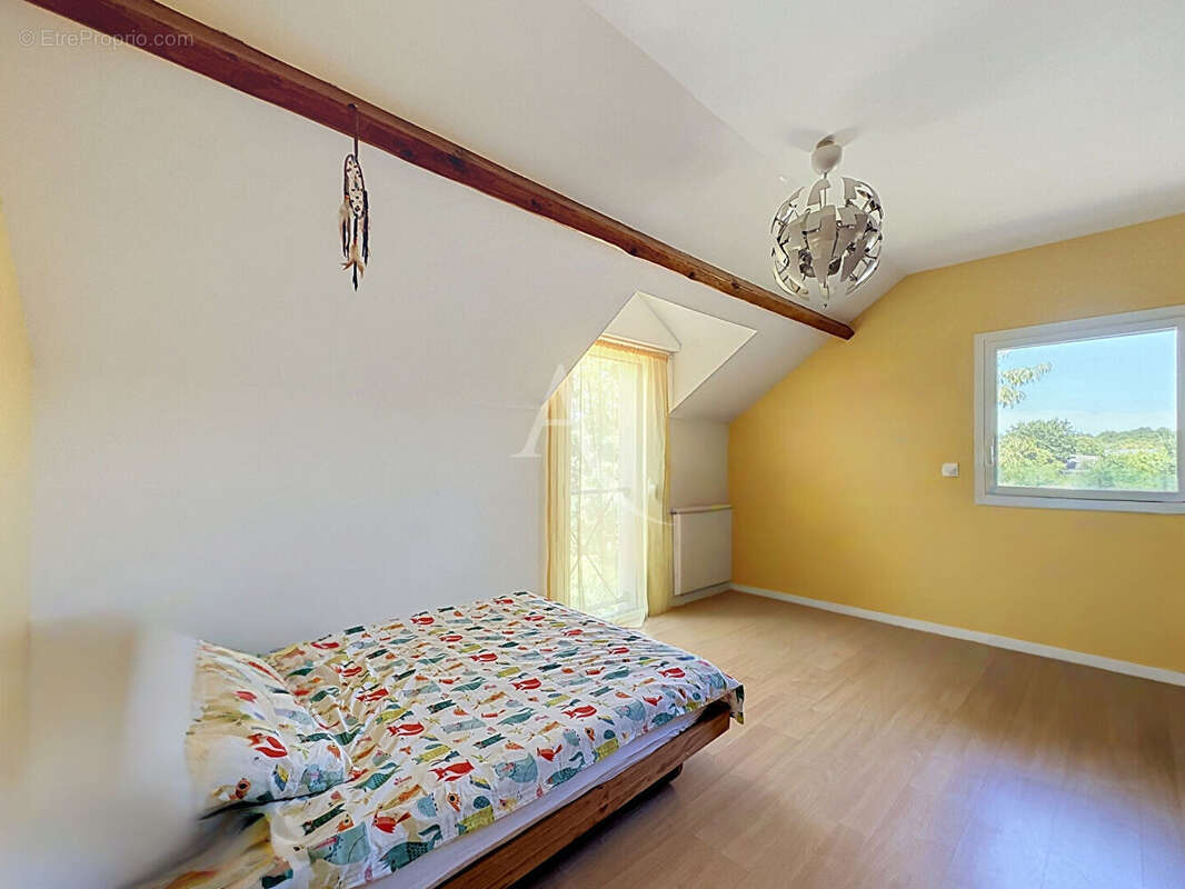 SAINT MARS DU DESERT Maison Familiale 162 m² (4 chambres) - photo 10
