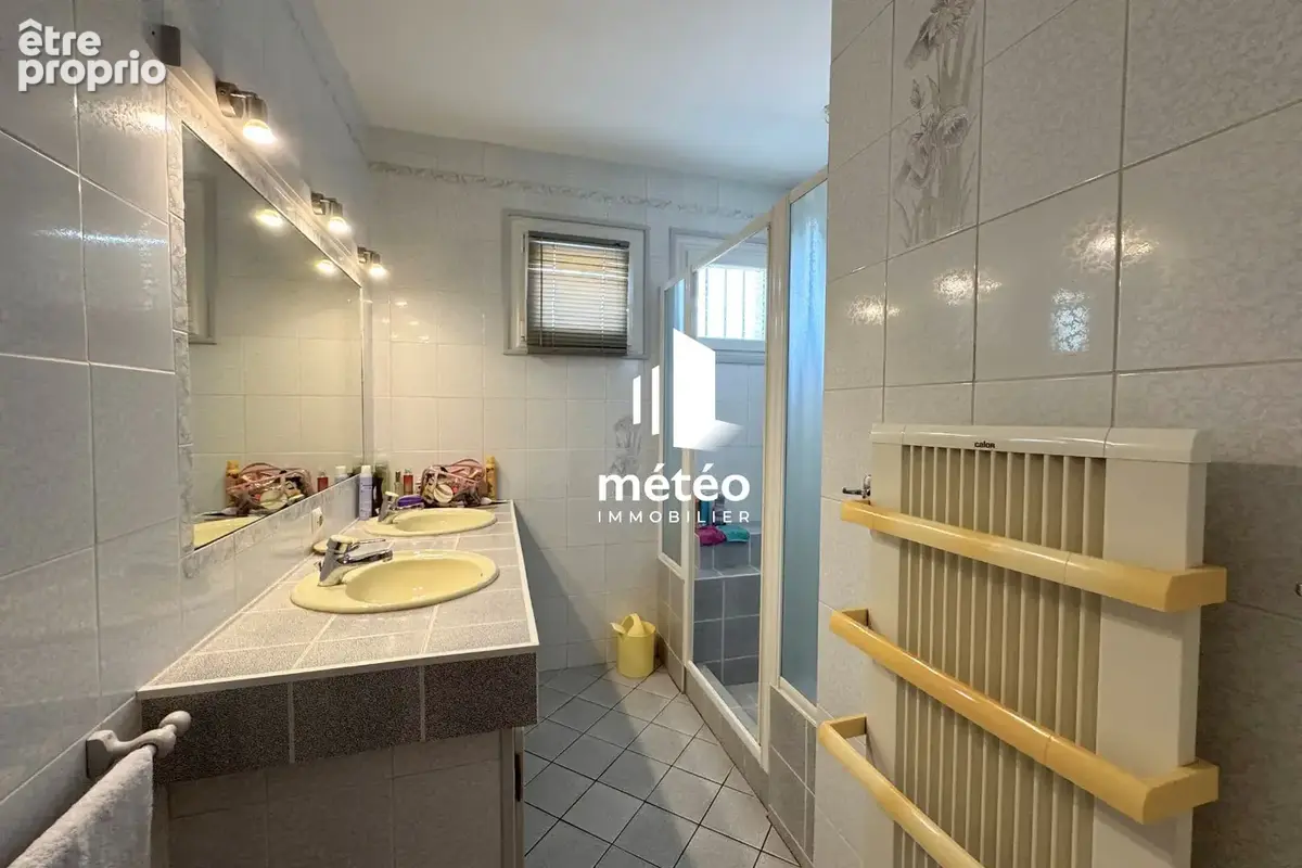 Maison des années 70 avec grand parc arboré, 4 chambres - photo 5