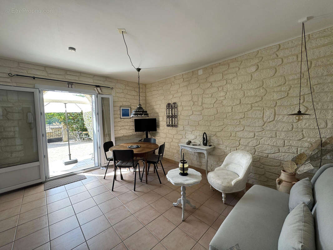 Appartement à UZES