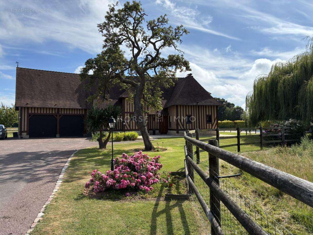Tourgéville - Domaine d'exception de 5,6 hectares avec pisc - photo 10