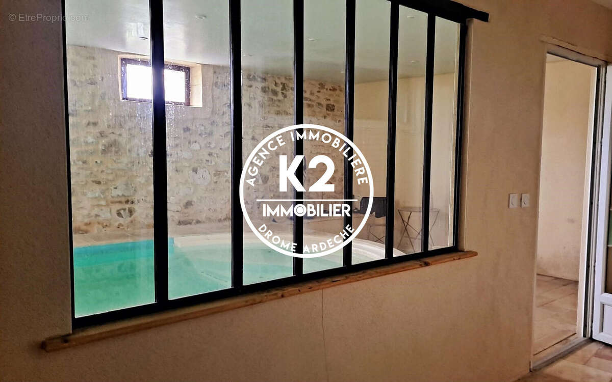 Maison à ROCHEFORT-EN-VALDAINE