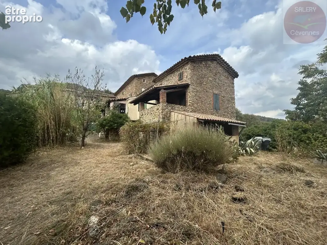 Maison 5 pièces 131 m² à vendre à Saint-Sebastien-D'aigrefeuille (30140) - photo 2