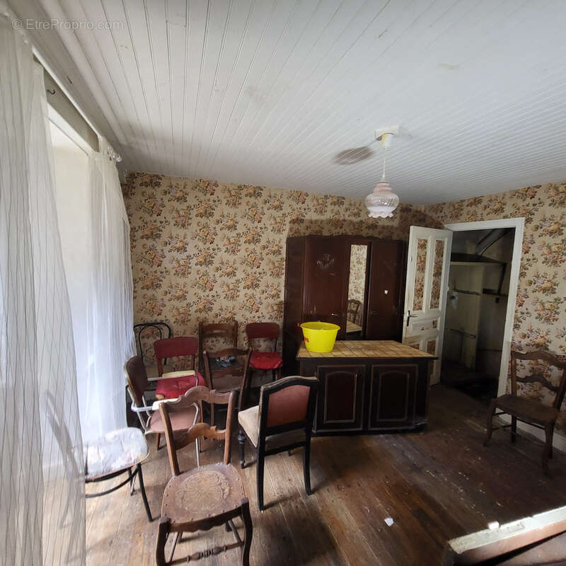 Maison de bourg à TRIZAC - photo 3