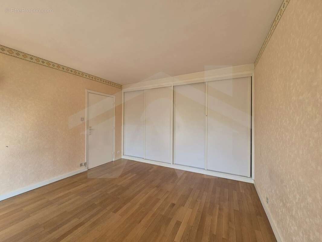 Appartement 2P+C - photo 9