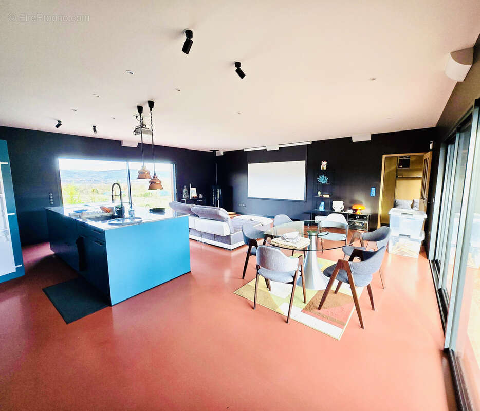 Vente Villa de T5 sur un terrain 3400m2 - photo 6