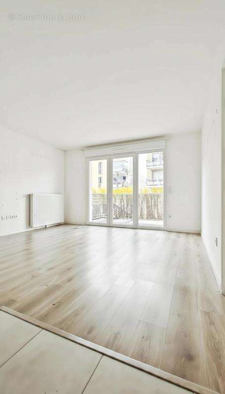 Appartement à BREUILLET