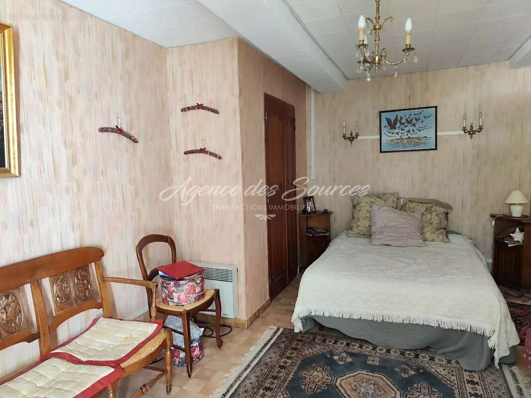 Maison de village avec piscine, garages, remise à Varages - photo 22
